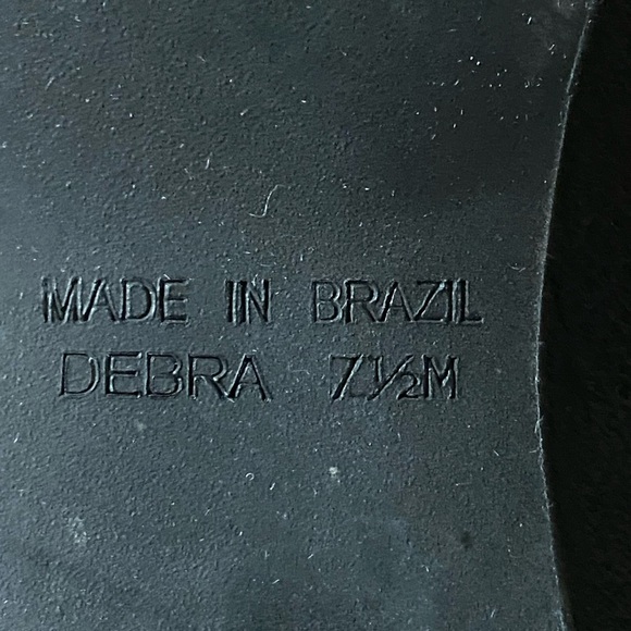 Brighton “Debra” Croc Pumps - Picture 7 of 7